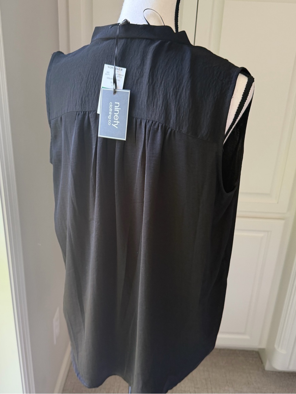 Ninety Black V-Neck Sleeveless Camisole - Picture 3 of 5